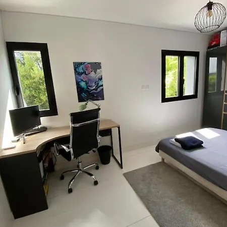 Maison Avec Piscine Au Centre Du Quartier De Cauderan Bordeaux